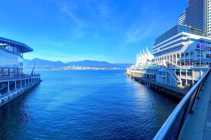 Private Vancouver Day Tour — Stanley Park, Granville Island & VanDusen photo 4