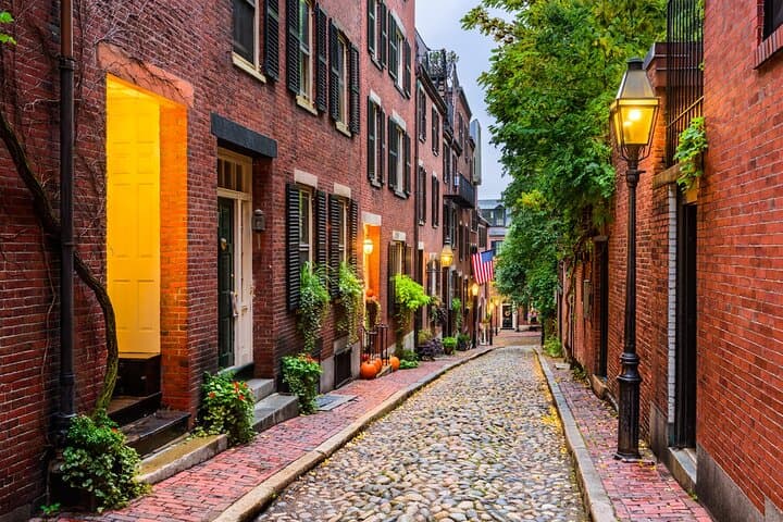 Explore Boston’s Revolution and Culture: A Full-Day Private Walking Tour photo 6