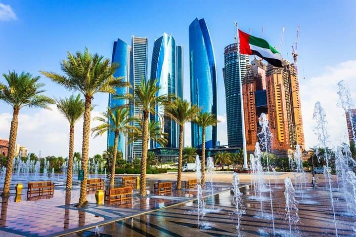 Abu Dhabi Highlights Day Trip from Dubai: Mosque, Palace & Corniche