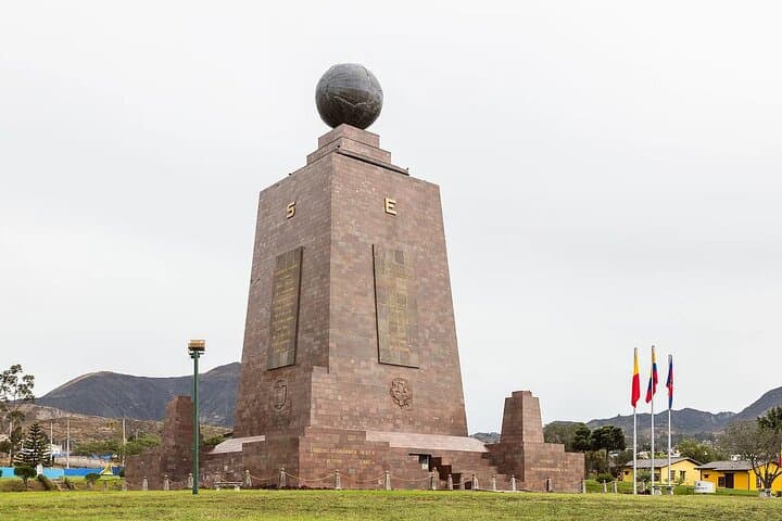 Quito City Tour: Middle of the World (Mitad del Mundo) and Teleférico Cable Car Experience photo 5