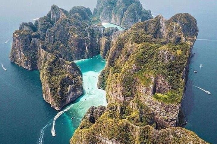 Phi Phi & Bamboo Island Speed Catamaran: Small-Group Snorkel Day Trip from Phuket