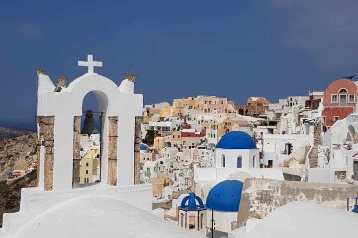 Explore Santorini's Hidden Gems: A 4-Hour Odyssey