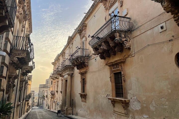 Cycle Ortigia: Full-Day Bicycle Rental to Explore Syracuse's Seafront and Ancient Streets photo 6