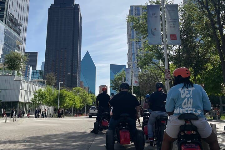 Electric E-Bike Dallas Mural Tour — Self-Guided Street Art Ride photo 4