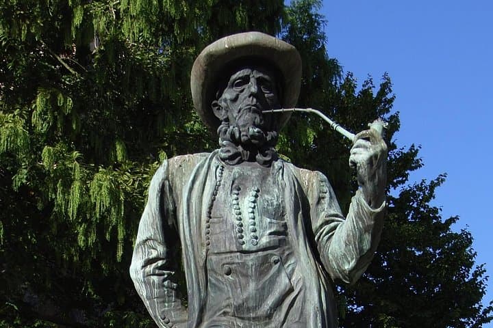 Bielefeld Scavenger Hunt: Self-Guided Walking Tour of Historic Sights photo 5