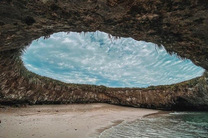 Marietas Islands Day Trip from Puerto Vallarta: Snorkel, Paddleboard & Hidden Beach