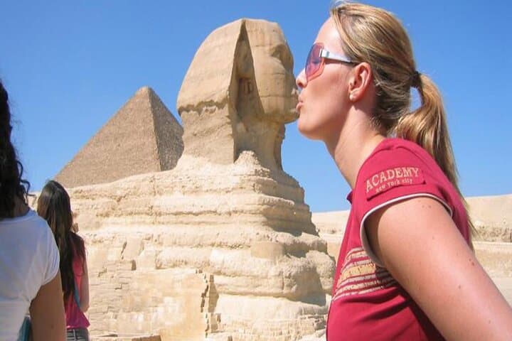 Full-Day Giza, Saqqara, Memphis & Dahshour Pyramids Tour with Local Lunch photo 3
