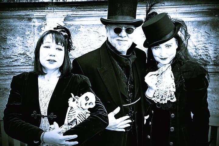 Bristol Ghost Tour: Fully Guided After-Dark Walking Experience