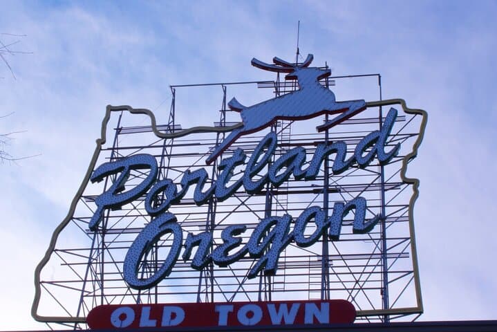 Portland Waterfront Scavenger Hunt: Self-Guided Walking Tour Along the Willamette photo 6