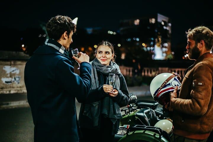Night Sidecar Ride: Romantic Paris Private Tour by Vintage Ural photo 3