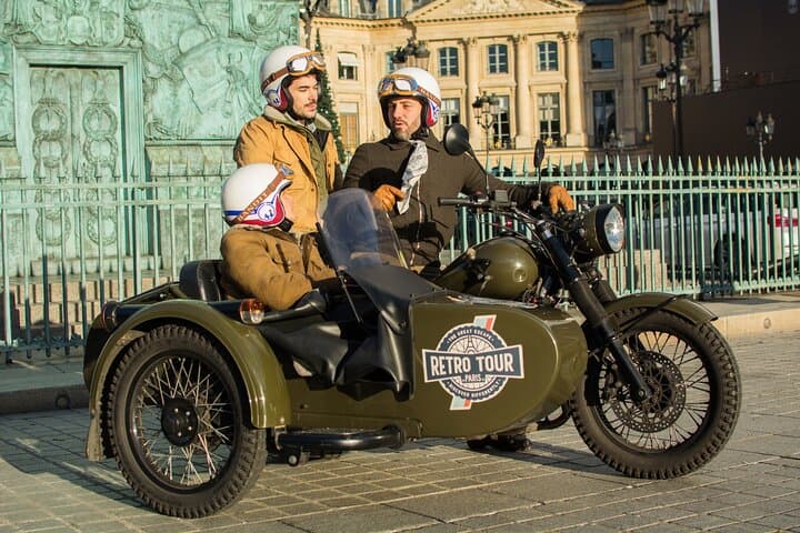 Paris Vintage Sidecar Tour — Private Guided Rides from Saint-Michel photo 4