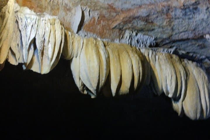 Ninh Binh Day Trip: Thien Ha Grotto, Tuong Mountain Hike & Hoa Lu Ancient Capital photo 2