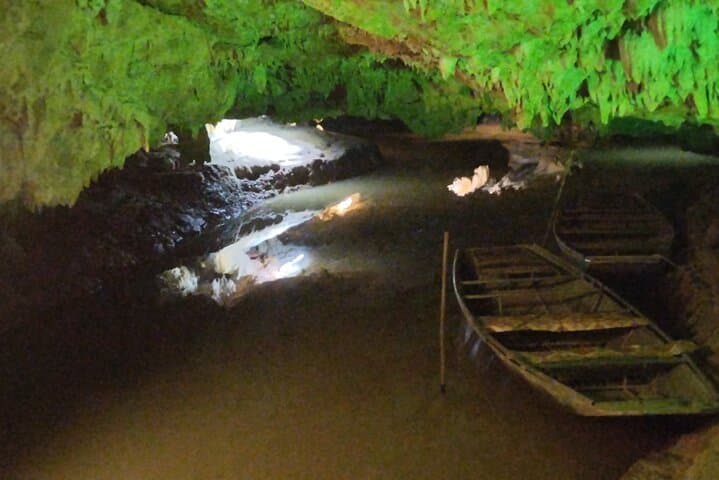 Ninh Binh Day Trip: Thien Ha Grotto, Tuong Mountain Hike & Hoa Lu Ancient Capital photo 3