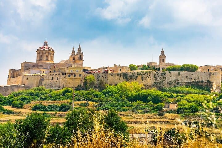 Half-Day Private Island Drive: Mdina, Dingli Cliffs & Blue Grotto in Malta