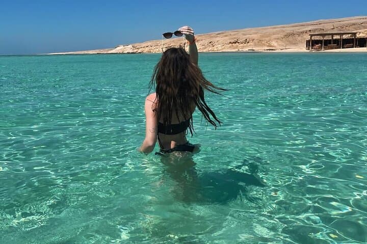 Hula Hula Paradise Island Snorkel & Intro Dive from Hurghada photo 5