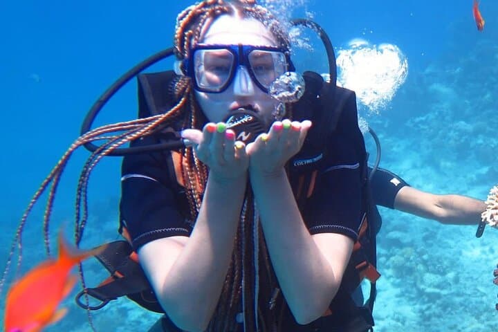 Hula Hula Paradise Island Snorkel & Intro Dive from Hurghada photo 3