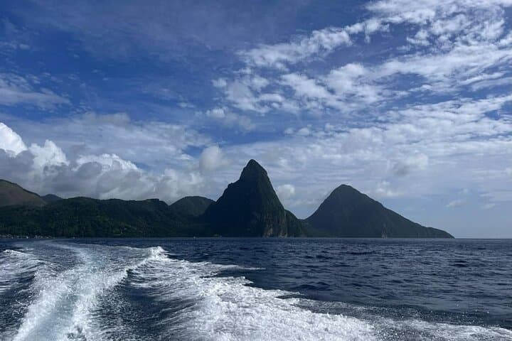 Sea and Land Tour in St. Lucia: Pitons, Snorkeling & Sulphur Springs Half-Day