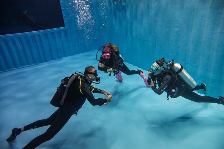 Discover Scuba in Dubai's Largest Indoor Dive Tank — 4m PADI Intro photo 2