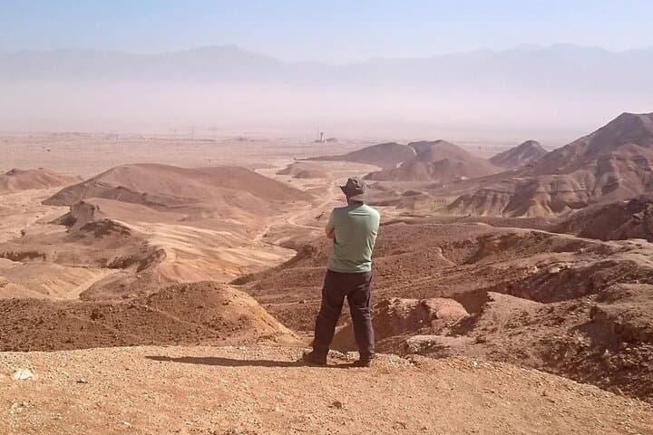 Red Canyon to Mount Yoash: Six Senses Hike and Open-Jeep Experience photo 2