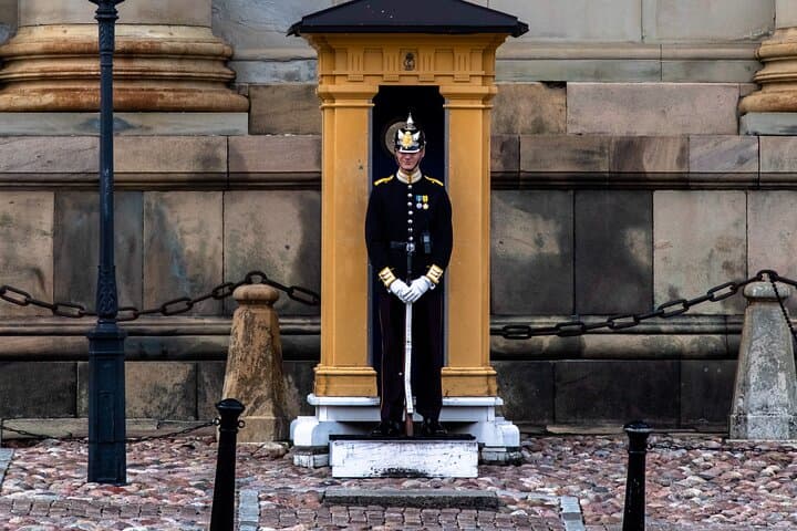 Private Walking Tour: Vasa Museum and Gamla Stan Old Town in 3 Hours photo 2