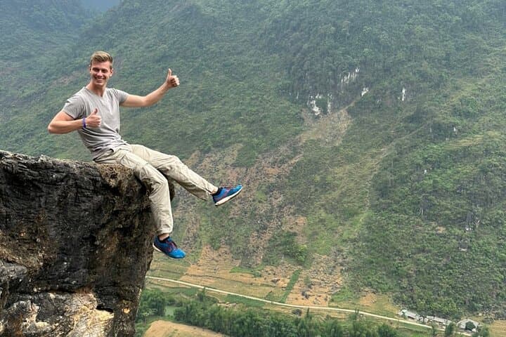 Ha Giang 4-Day Easyrider Motorbike Loop — Dong Van, Ma Pi Leng & Lung Cu photo 4