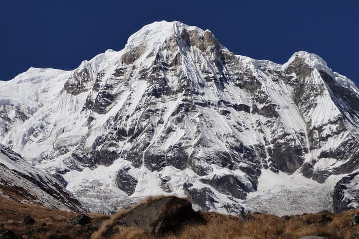 Annapurna Circuit Trek: 15-Day Thorong La High-Altitude Trek in Nepal photo 3