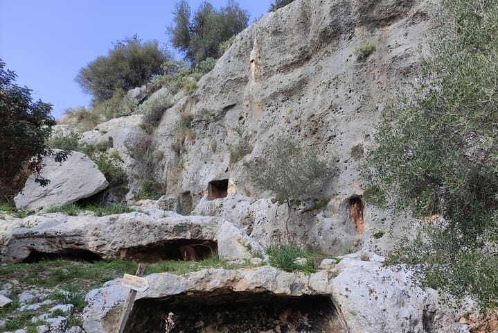 Hike Pantalica Archaeological Park: Guided Day Trip from Syracuse photo 2