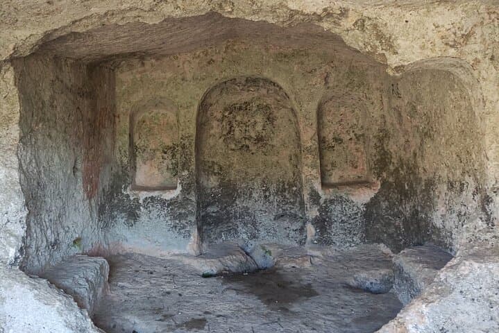 Hike Pantalica Archaeological Park: Guided Day Trip from Syracuse photo 3
