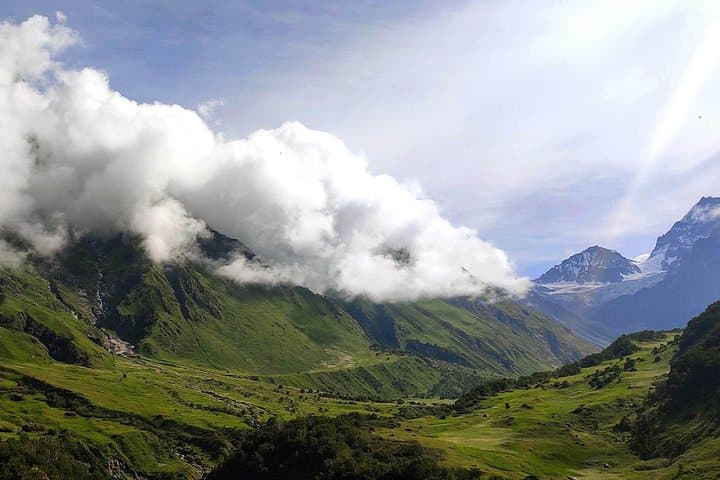 7-Day Valley of Flowers & Auli Hiking Adventure: Ghangaria, Hemkund, Hemkund Sahib Trek