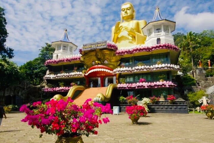 Sigiriya and Dambulla Day Trip from Trincomalee: Climb Lion Rock & Explore Cave Temples photo 5
