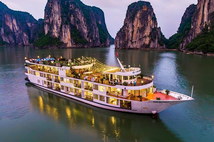 Aquamarine 2-Day Luxury Cruise from Hanoi — Overnight Halong Bay Experience photo 1