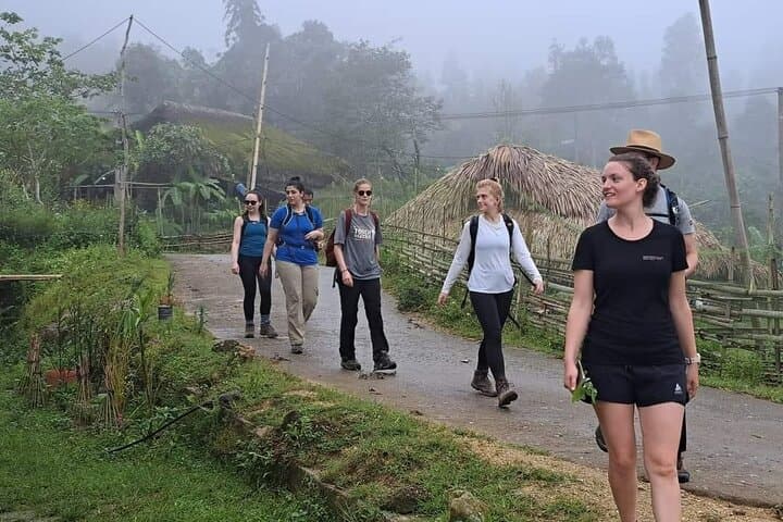 Ha Giang 2-Day Trek: Tay‑Dao Homestay Trek in the Tay Con Linh Range photo 5