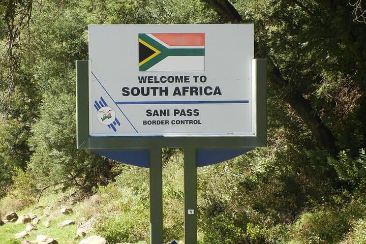 Sani Pass 4x4 Day Tour from Durban: Highest Pub, Basotho Village & Mountain Views photo 4