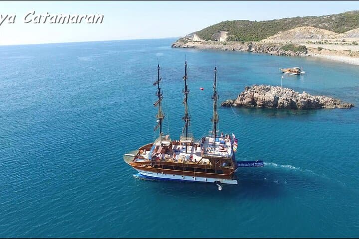 Alanya Catamaran Cruise: 6-Hour Boat Trip with Lunch & Drinks photo 6