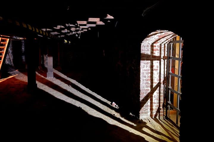 Explore Portland’s Shanghai Tunnels: Haunted Underground Tour with Brewery Tastings