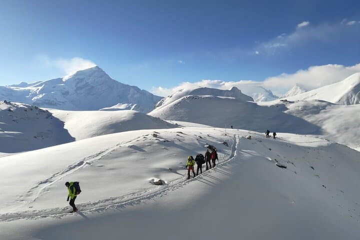 Annapurna Luxury Circuit Trek: High-Altitude Comfort on the Classic Himalayan Route photo 3