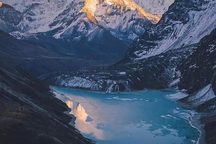 14-Day Private Everest Base Camp Trek: Kala Patthar Sunrise & Sherpa Culture photo 2