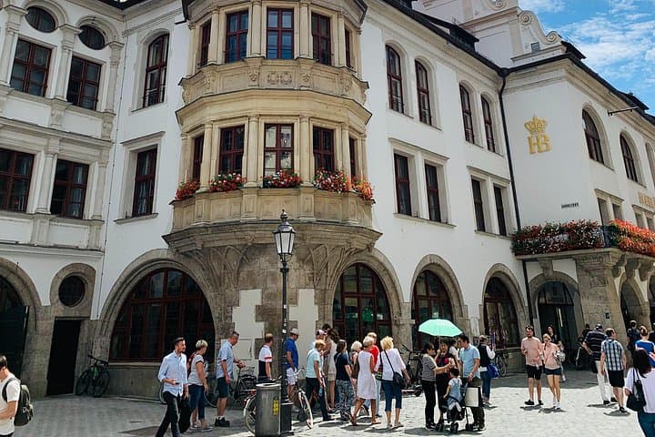 Private Guided Walking Tour in Munich for Americans — History, Beer Halls & Local Flavors photo 2