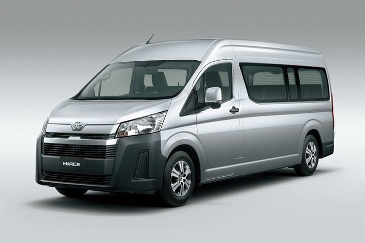 Seamless Arrivals and Departures: Dubai Airport Transfer Guide photo 4