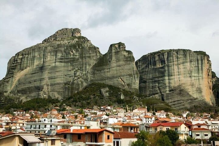 Athens to Meteora Full-Day Private Tour: Walk the Cliffside Monasteries photo 2