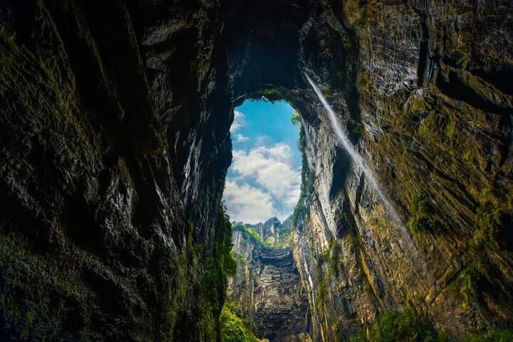 Two-Day Wulong Karst & Dazu Rock Carvings: Private UNESCO Highlights Tour photo 4