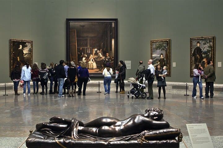 Prado Museum Private Tour & Madrid City Walk with Live Flamenco photo 3