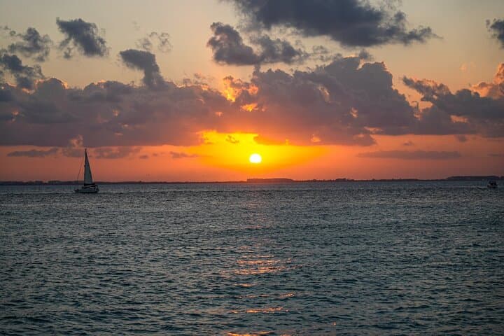 Isla Mujeres Sunset Cruise and Playa Norte Evening Tour from Cancun photo 4