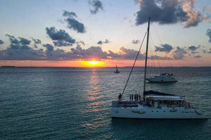 Isla Mujeres Sunset Cruise and Playa Norte Evening Tour from Cancun photo 1
