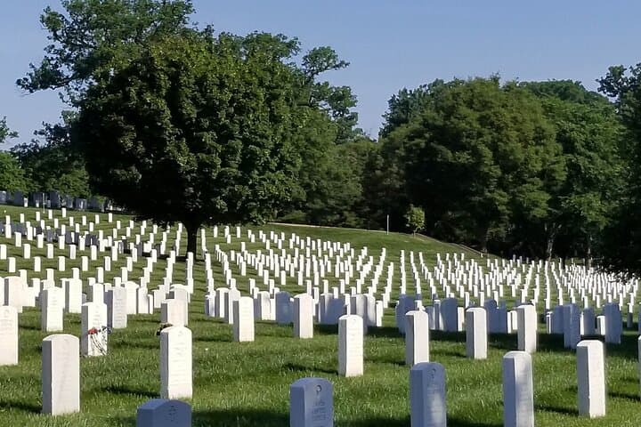 Veteran-Led Arlington National Cemetery Walking Tour — 3-Hour Guided History Walk photo 3