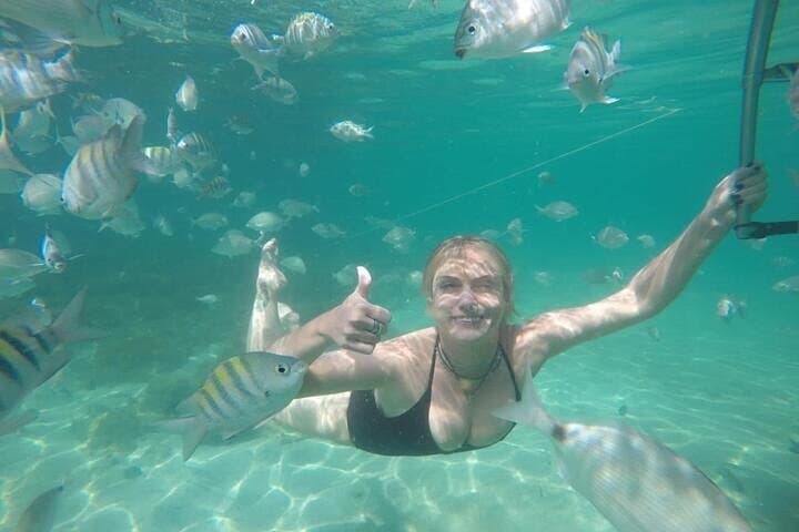 Speedboat Island Hop from Rio: Full-Day Angra dos Reis Tour photo 1