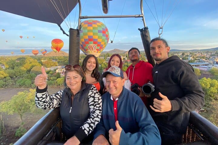 Dawn Balloon Flight Over Teotihuacán: Sunrise Above the Pyramids photo 5