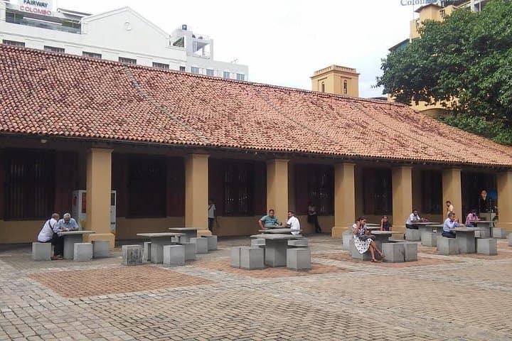 Colombo Half-Day City Tour: Colonial Sights, Pettah Markets & Temple Stops photo 2