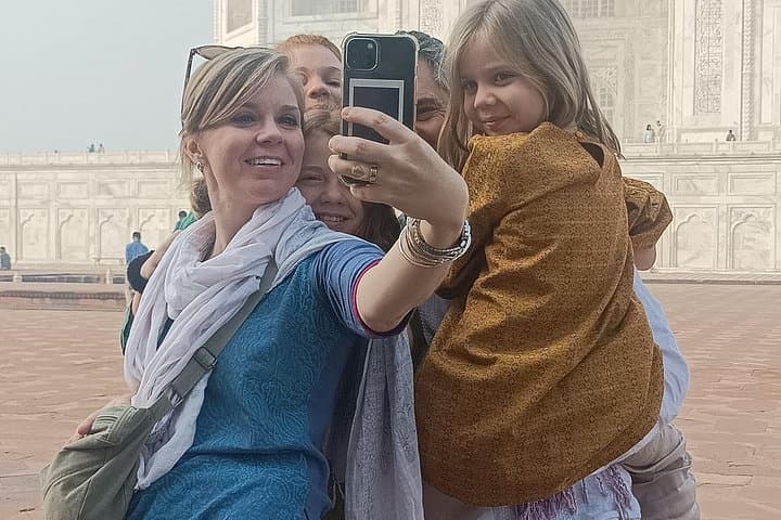Day Trip to the Taj Mahal from Chennai: Private Transfer, Entrances & Lunch photo 1