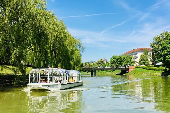 Ljubljana Boat Cruise and Walking Tour: River Views, Market Stops & Castle Vistas photo 4